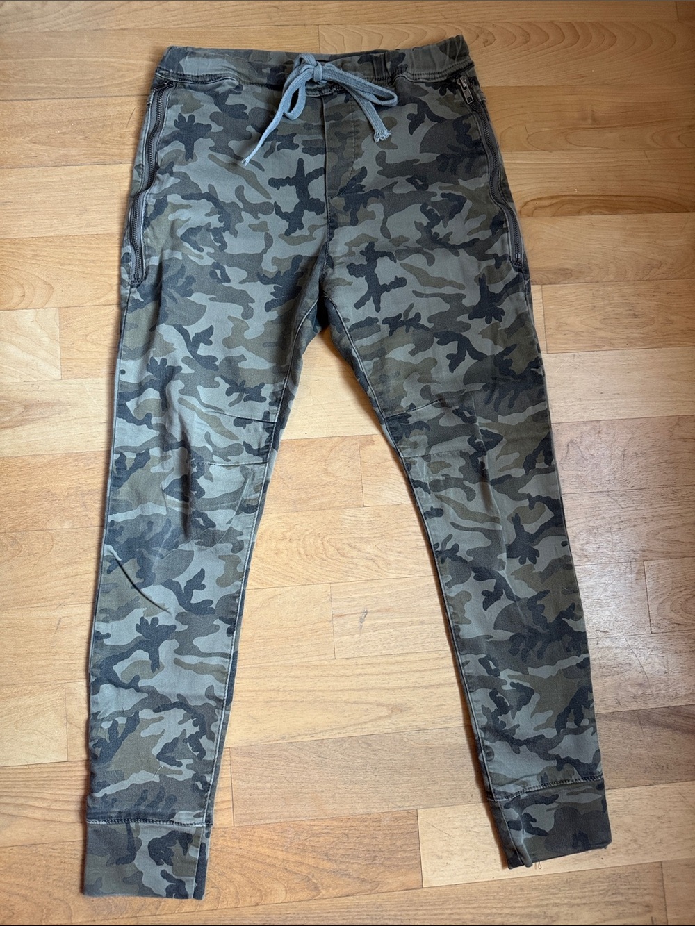 Y2K Women's Camo Drawstring Leggings - Olive Green Camouflage 🫒
